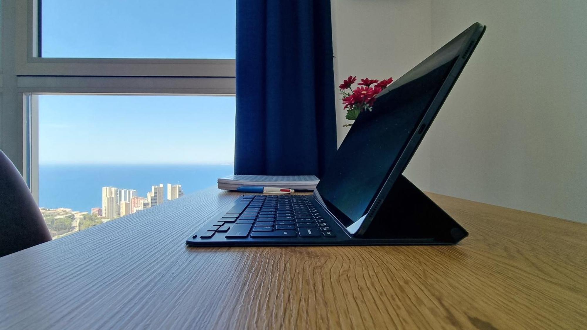 Highrise Apartment With Private Terrace & Sea Views - 34Th Floor Benidorm Buitenkant foto