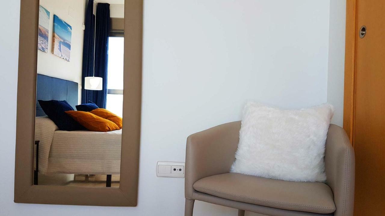 Highrise Apartment With Private Terrace & Sea Views - 34Th Floor Benidorm Buitenkant foto