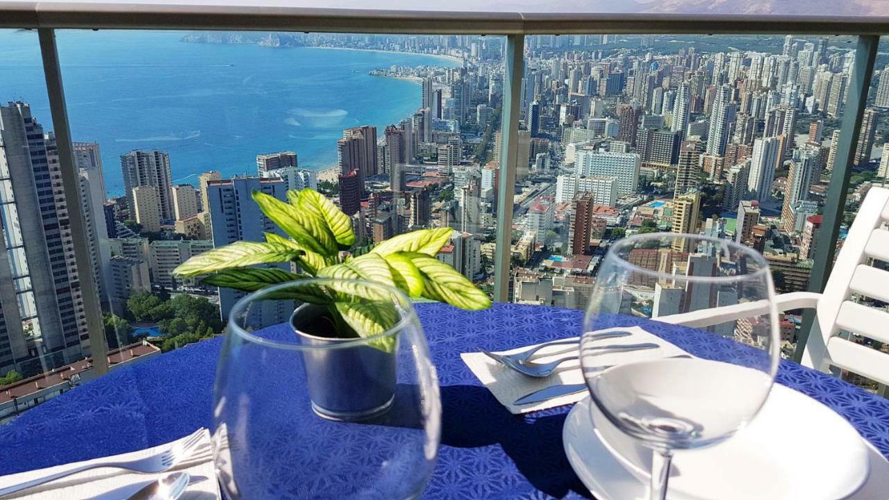 Highrise Apartment With Private Terrace & Sea Views - 34Th Floor Benidorm Buitenkant foto